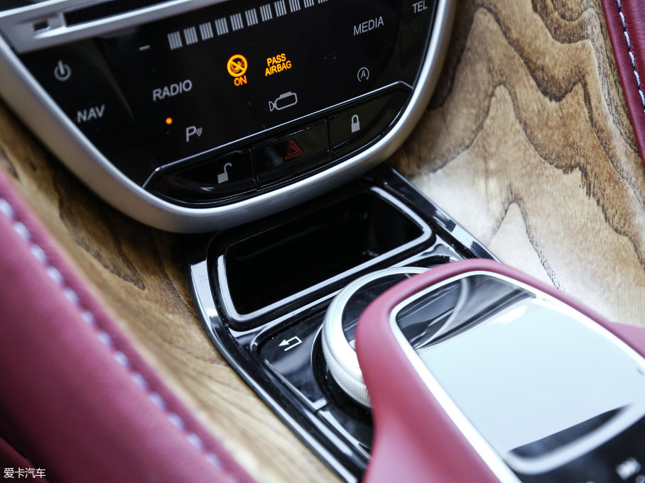 2017˹DRDB11 5.2T V12