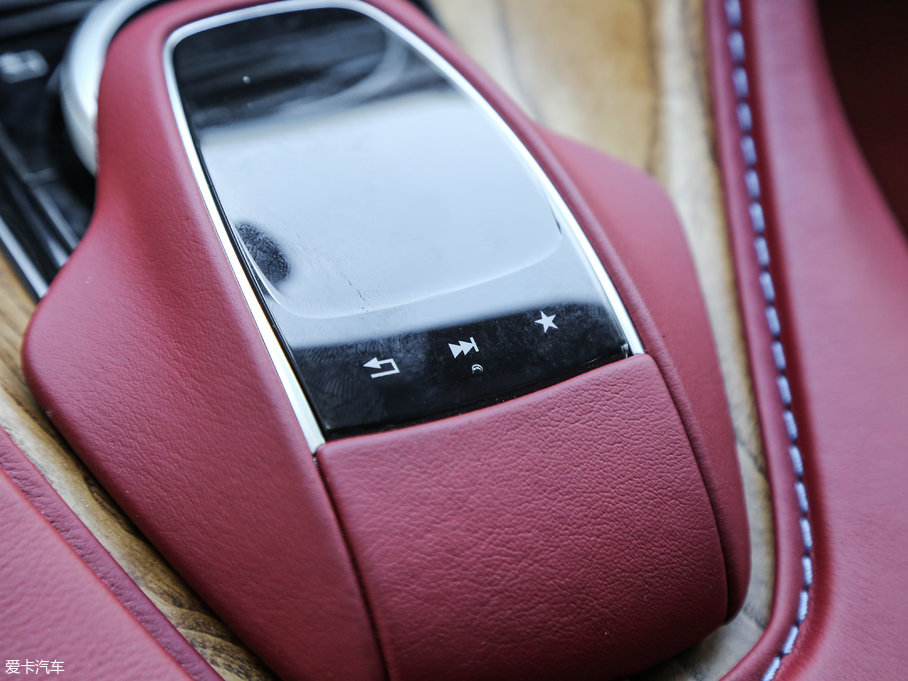 2017˹DRDB11 5.2T V12