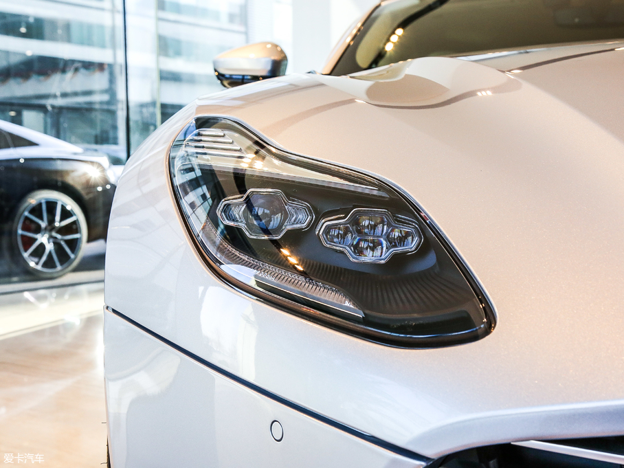 2017˹DRDB11 5.2T V12