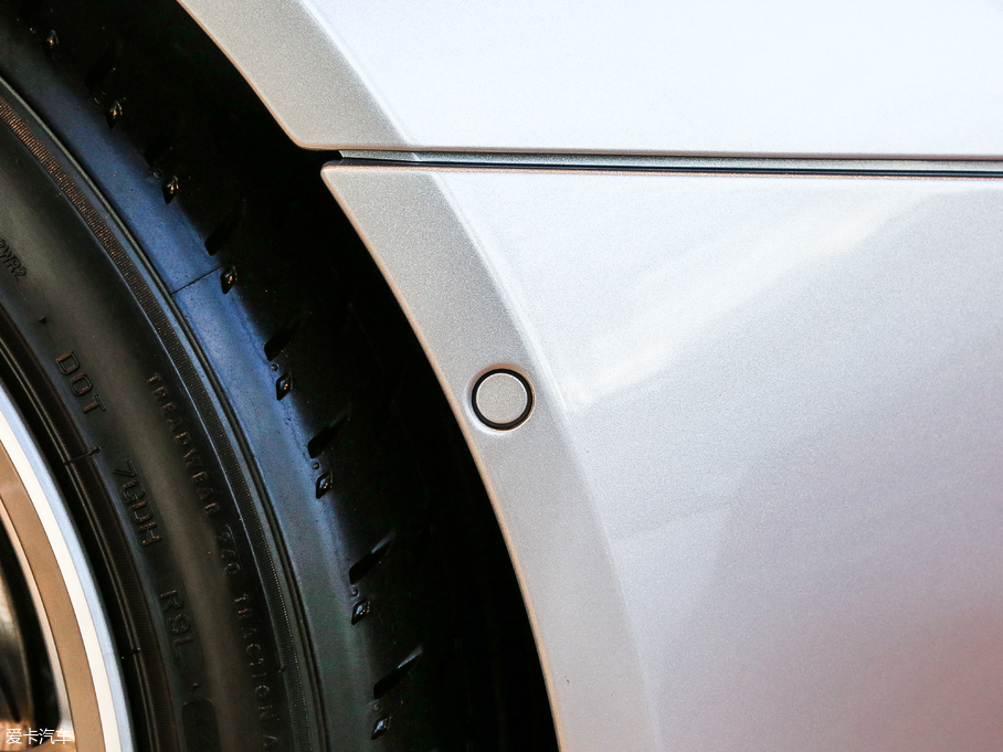 2017˹DRDB11 5.2T V12