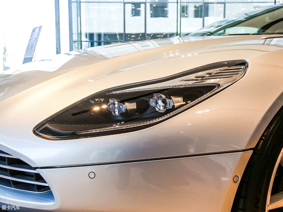 2017˹DRDB11 5.2T V12