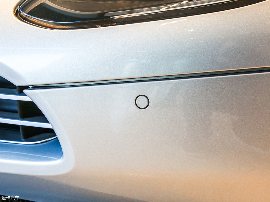 2017˹DRDB11 5.2T V12