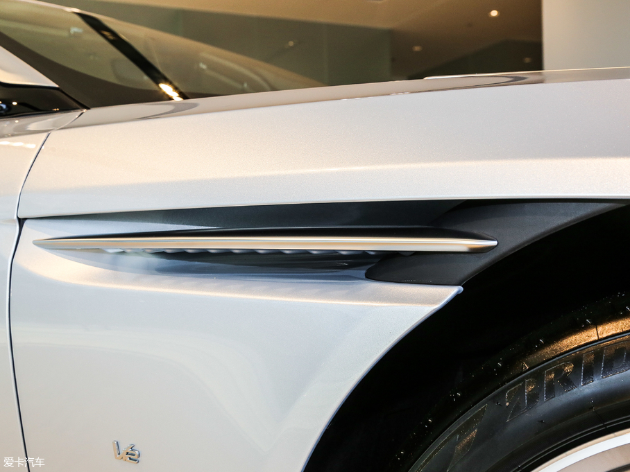 2017˹DRDB11 5.2T V12