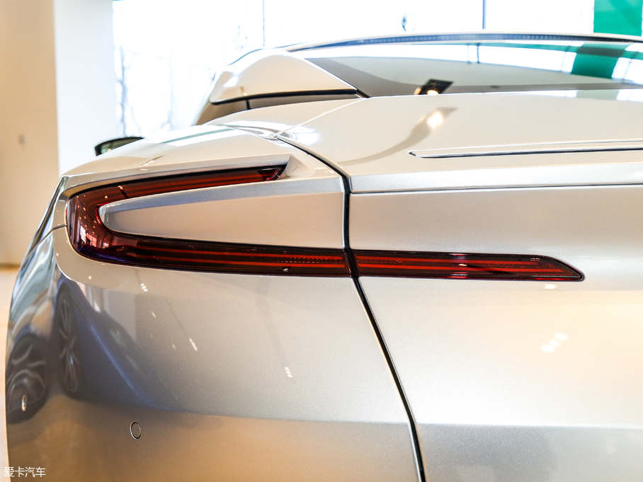 2017˹DRDB11 5.2T V12