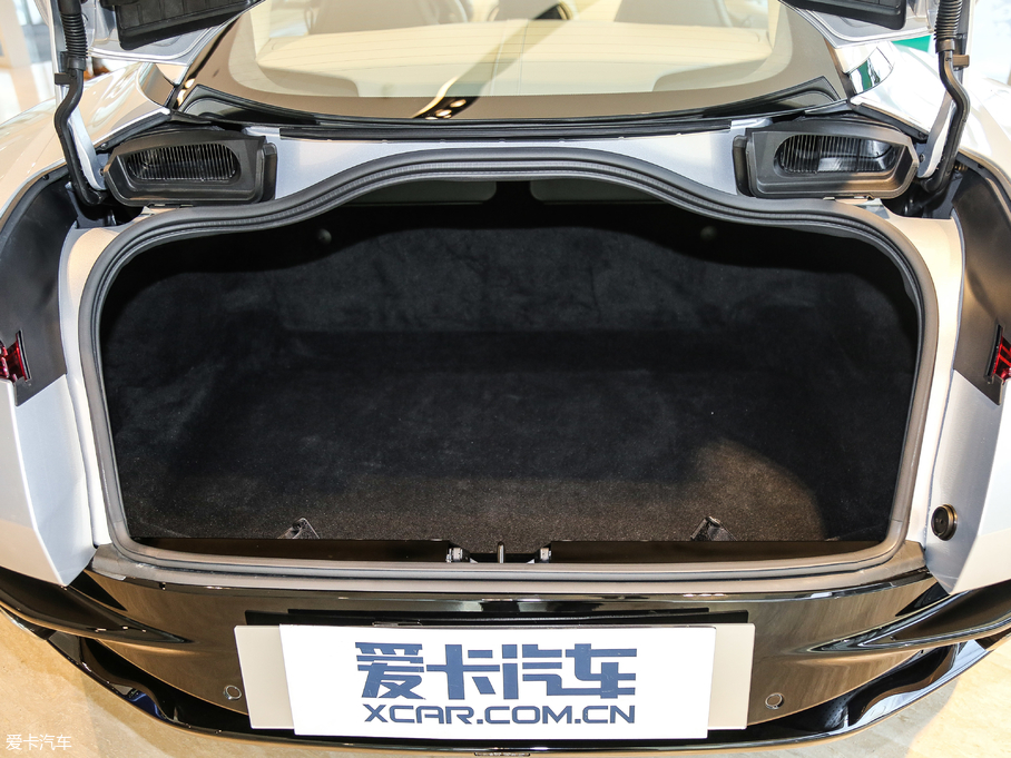 2017˹DRDB11 5.2T V12