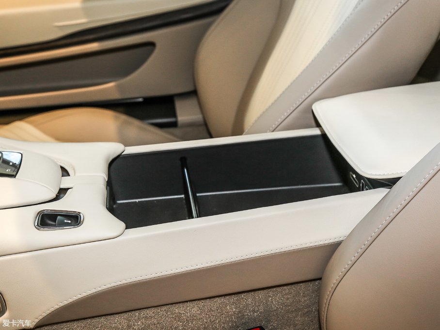 2017˹DRDB11 5.2T V12