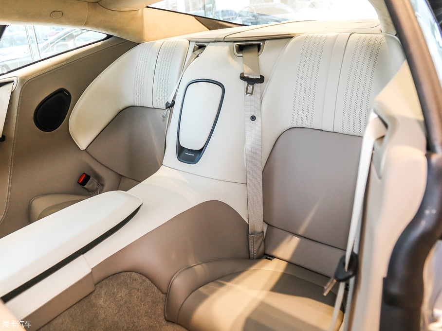 2017˹DRDB11 5.2T V12