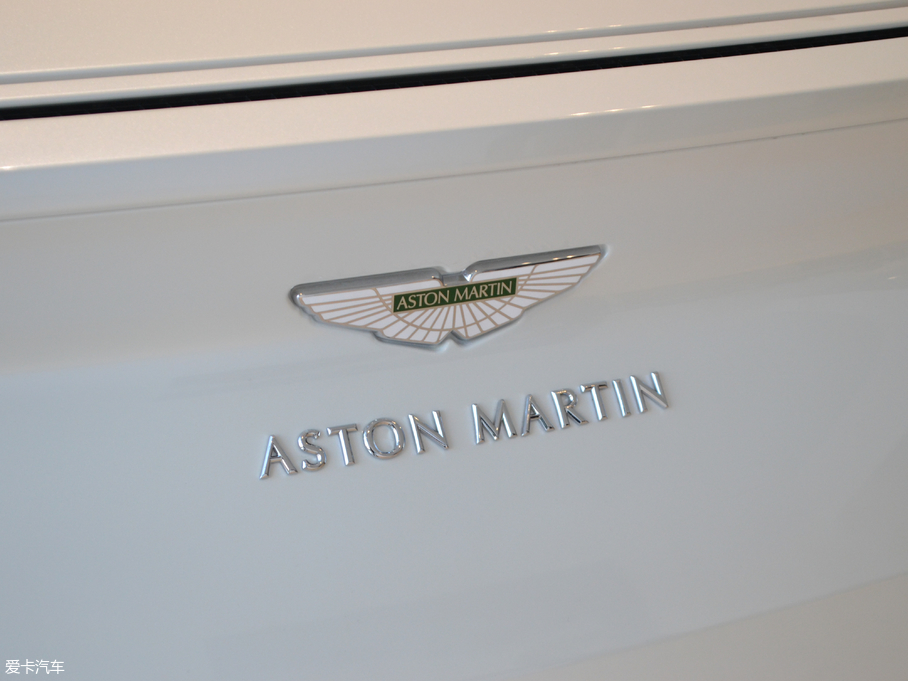 2017˹DRDB11 4.0T V8