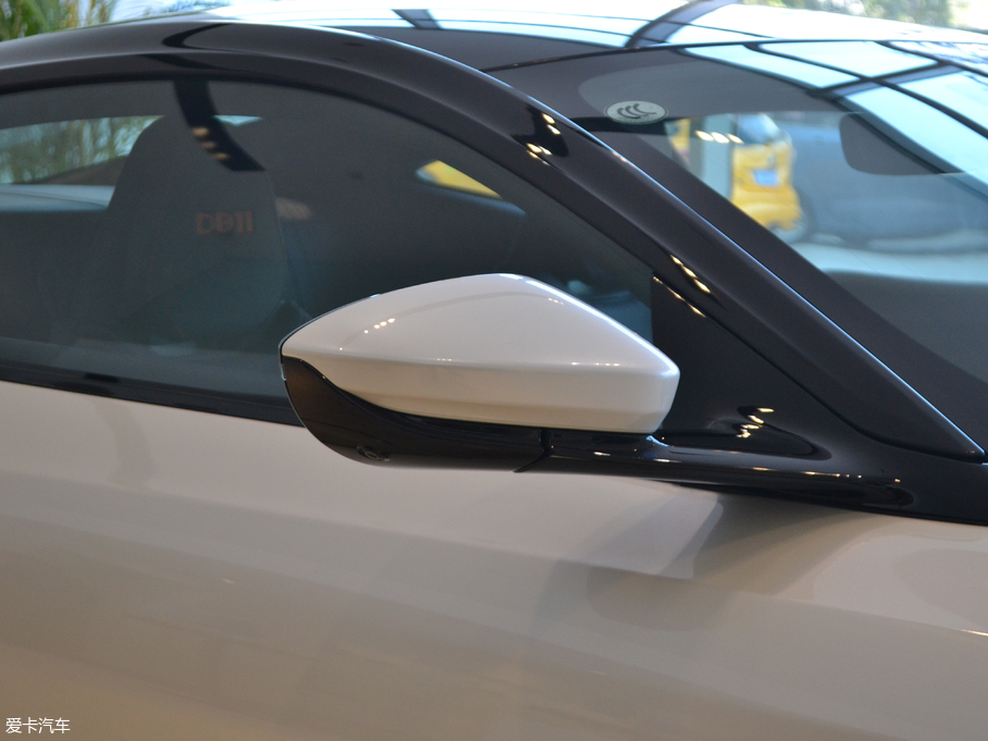 2017˹DRDB11 4.0T V8