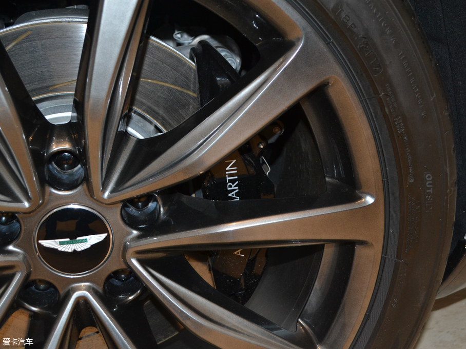 2017˹DRDB11 4.0T V8