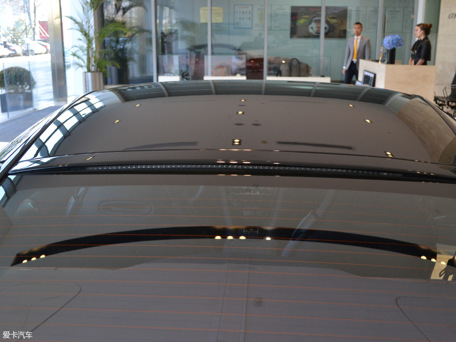 2017˹DRDB11 4.0T V8