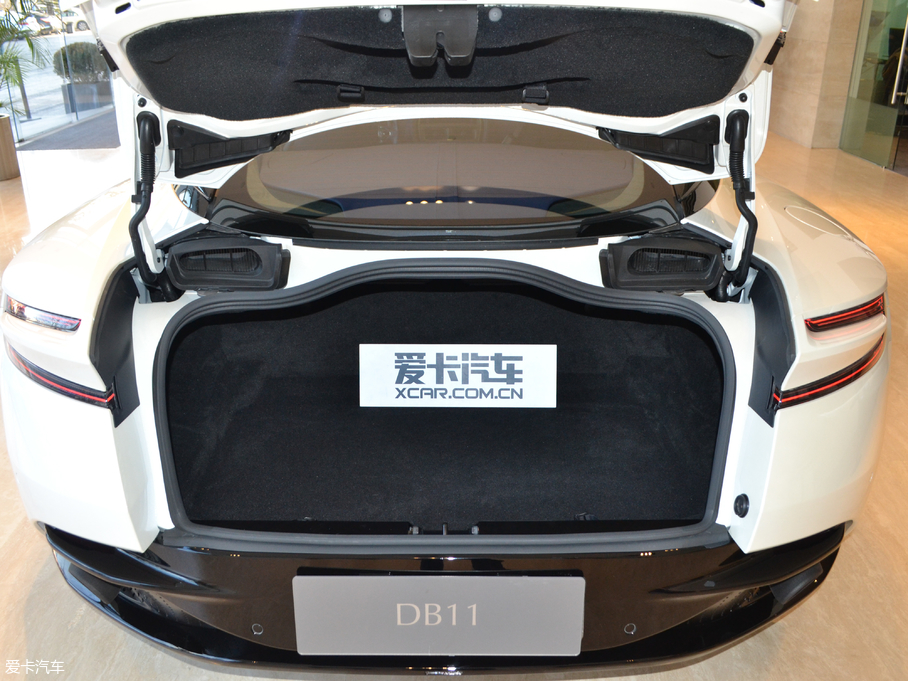 2017˹DRDB11 4.0T V8