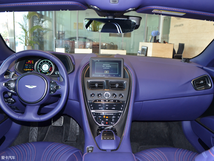 2017˹DRDB11 4.0T V8