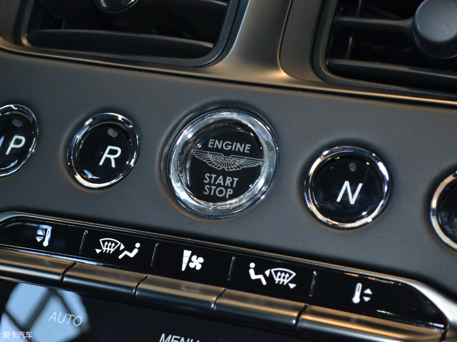 2017˹DRDB11 4.0T V8