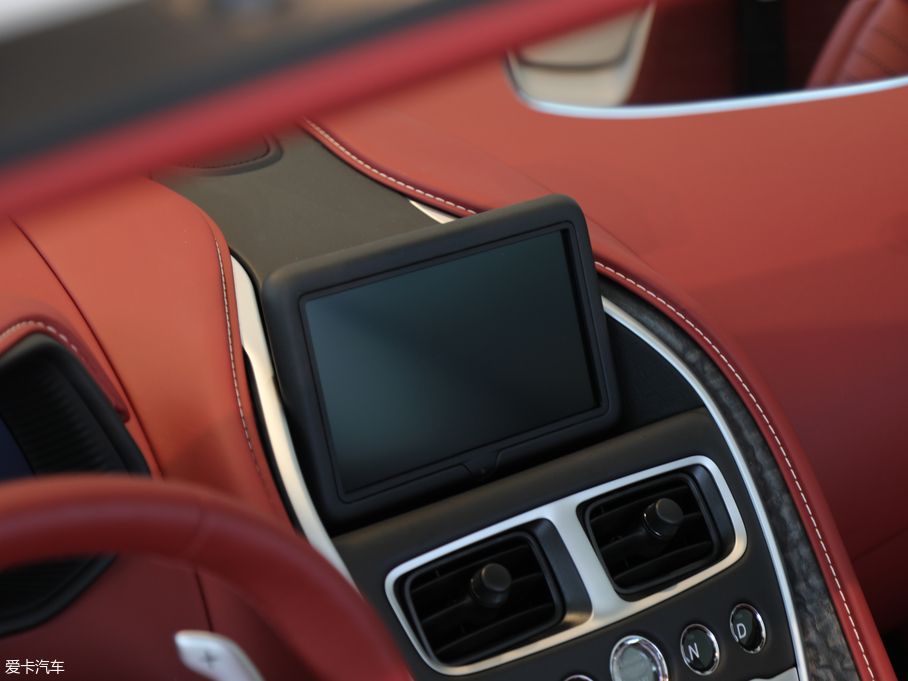 2019˹DRDB11 V8 Volante