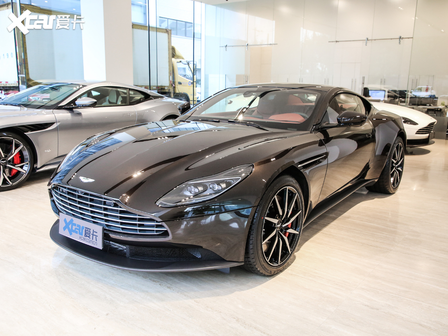 2019DB11 V8 Coupe