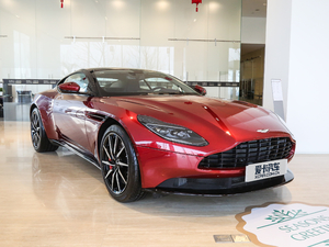 2019款V8 Coupe 整体外观