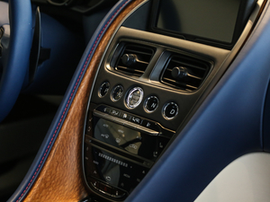 2019V8 Coupe п؅^(q)