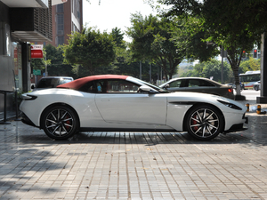 2019款V8 Volante 整体外观