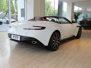 2019款V8 Volante 整体外观
