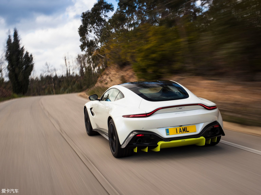 2018˹DRV8 Vantage 4.0T V8 Coupe