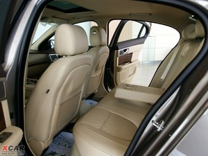 2009款3.0L 豪华版 空间座椅