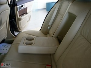 2009款3.0L 豪华版 空间座椅