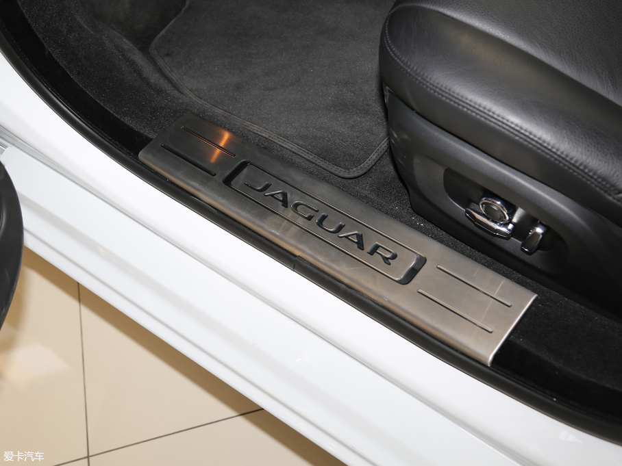 2018ݱXJ L 3.0T ̄հ