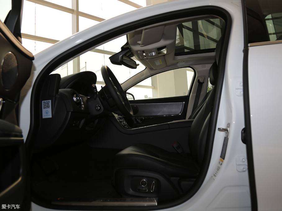 2018ݱXJ L 3.0T ̄հ