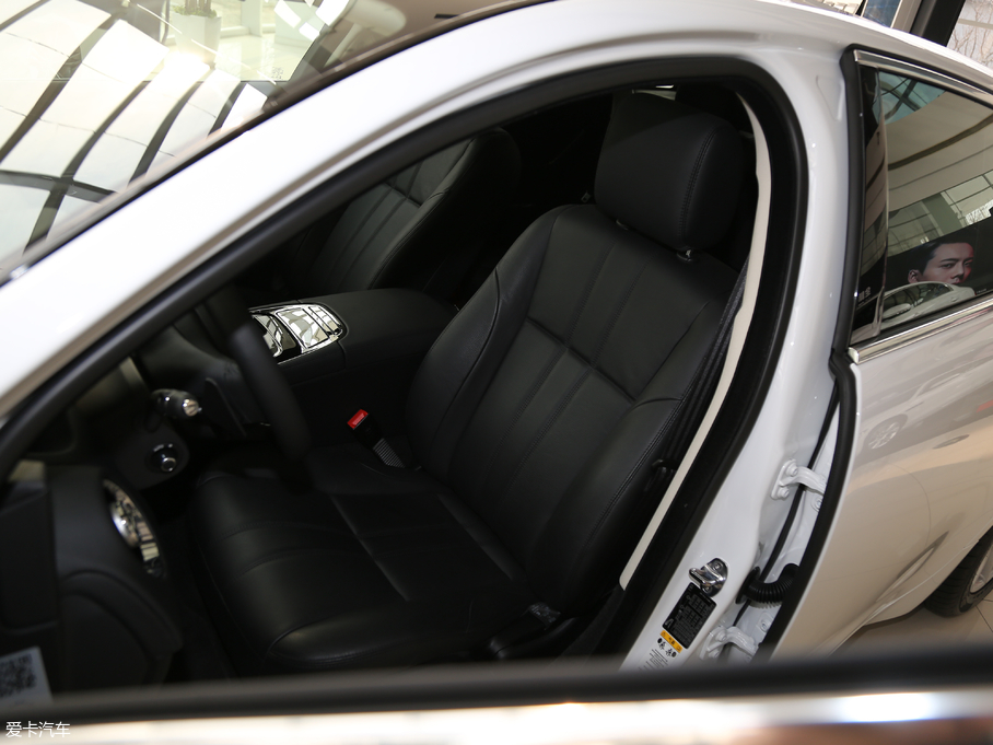 2018ݱXJ L 3.0T (q)̄(w)