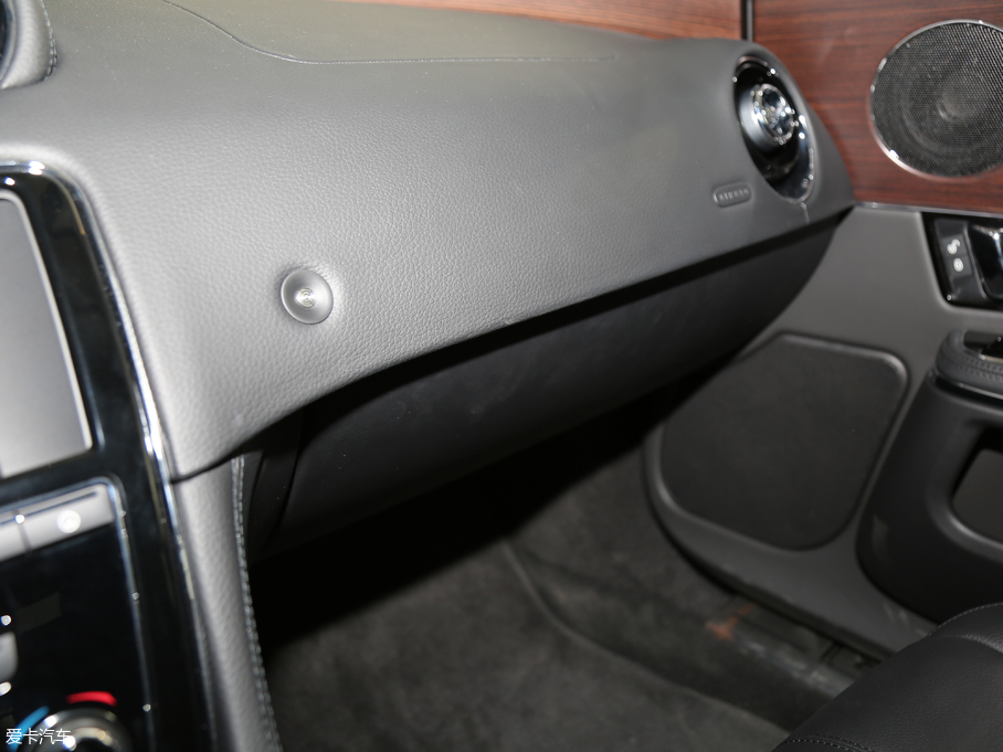 2018ݱXJ L 3.0T (q)̄(w)