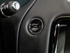 2018L 3.0T (q)ȫ̄(w) п؅^(q)