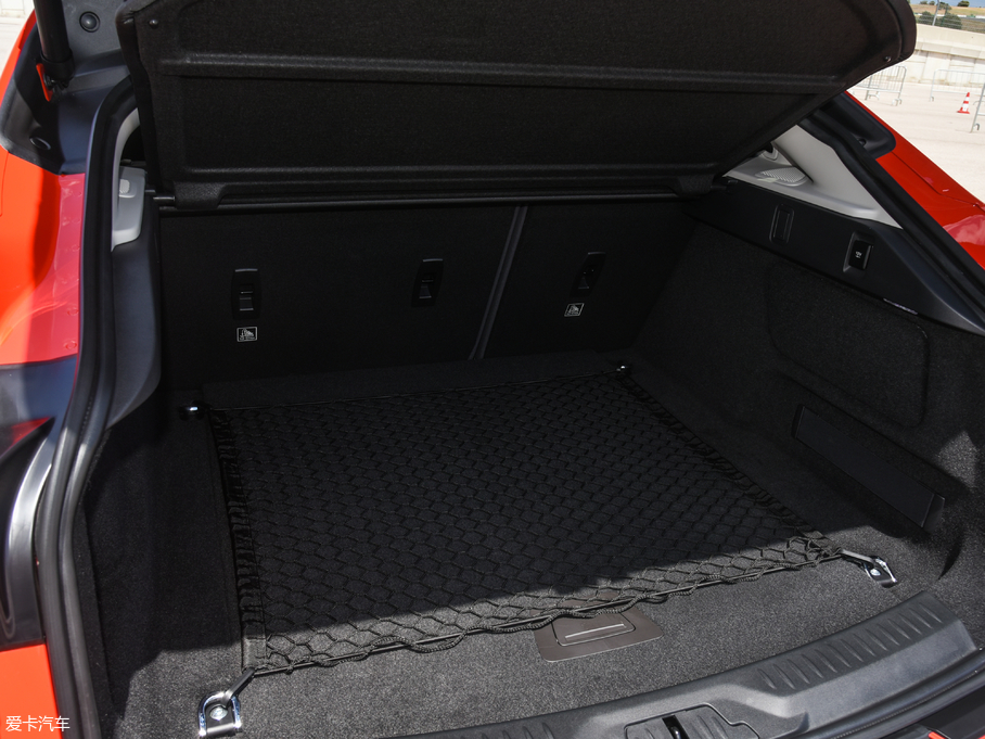 2018ݱI-PACE EV400 װl(f)