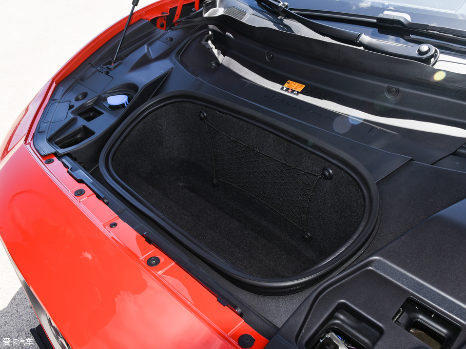 2018ݱI-PACE EV400 װl(f)