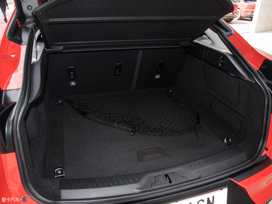 2018ݱI-PACE EV400 װl(f)