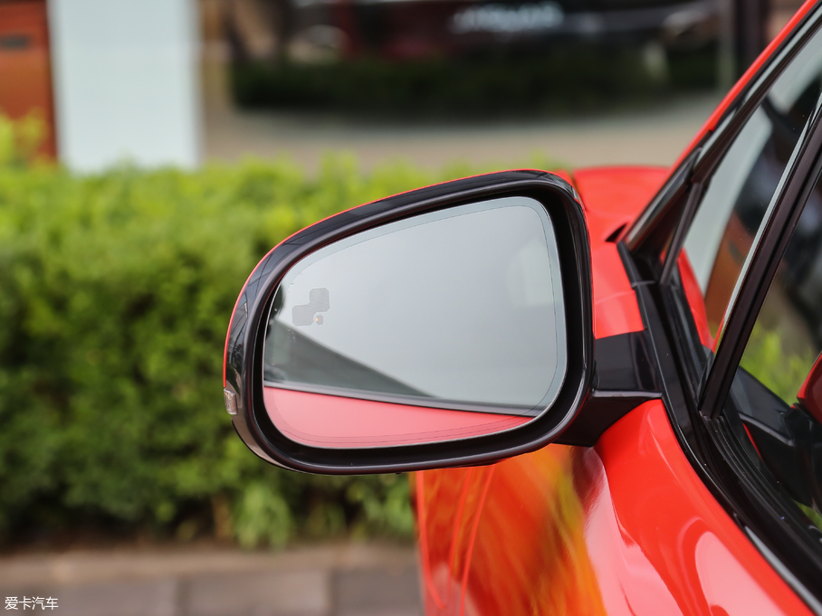 2018ݱI-PACE EV400 װl