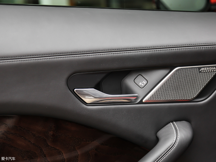 2018ݱI-PACE EV400 װl