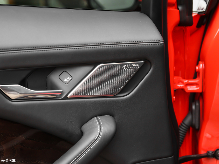 2018ݱI-PACE EV400 װl(f)