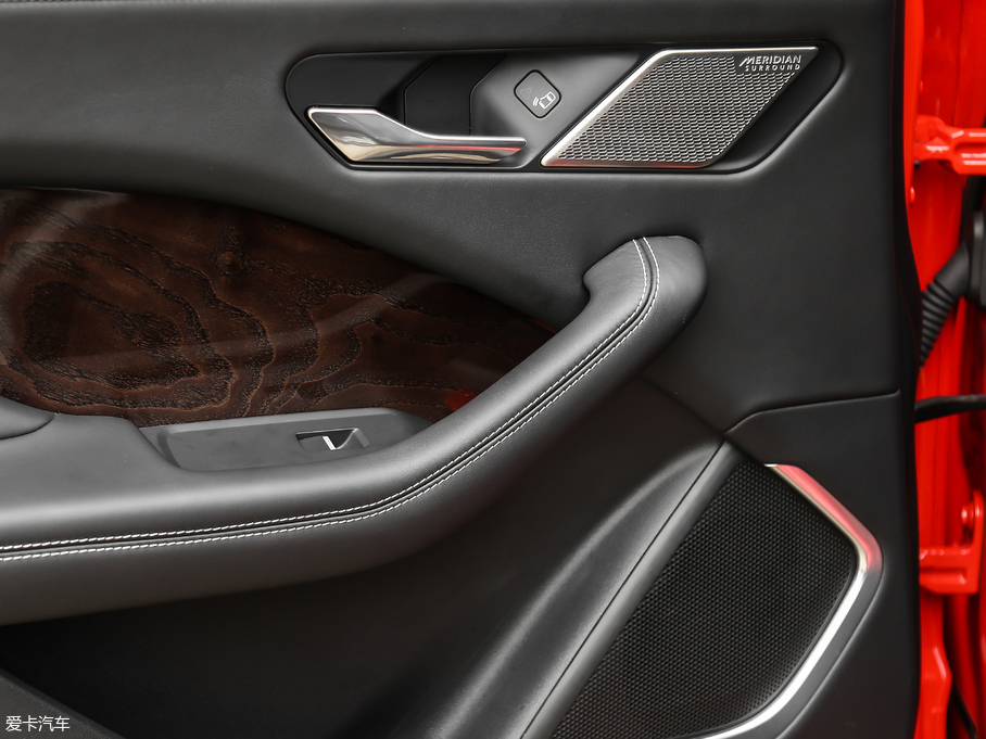 2018ݱI-PACE EV400 װl