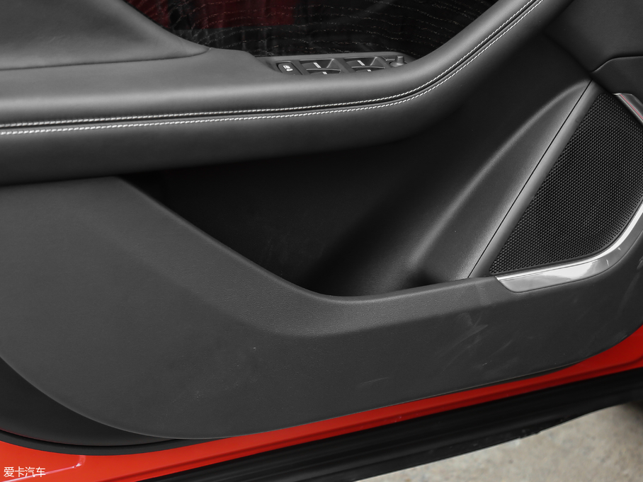 2018ݱI-PACE EV400 װl