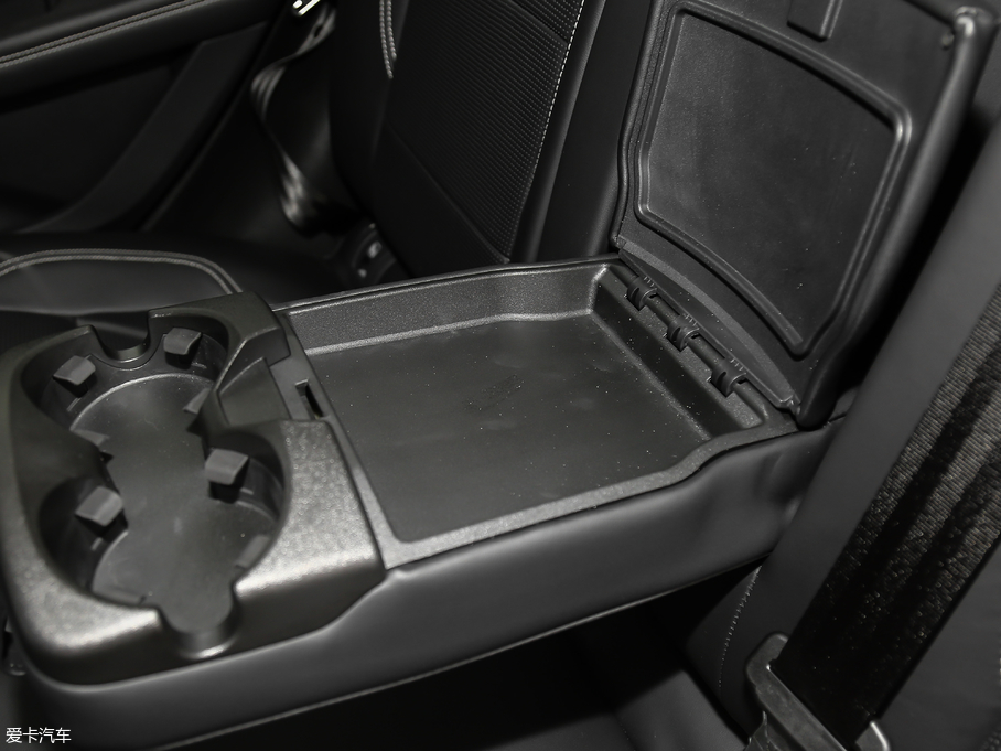 2018ݱI-PACE EV400 װl