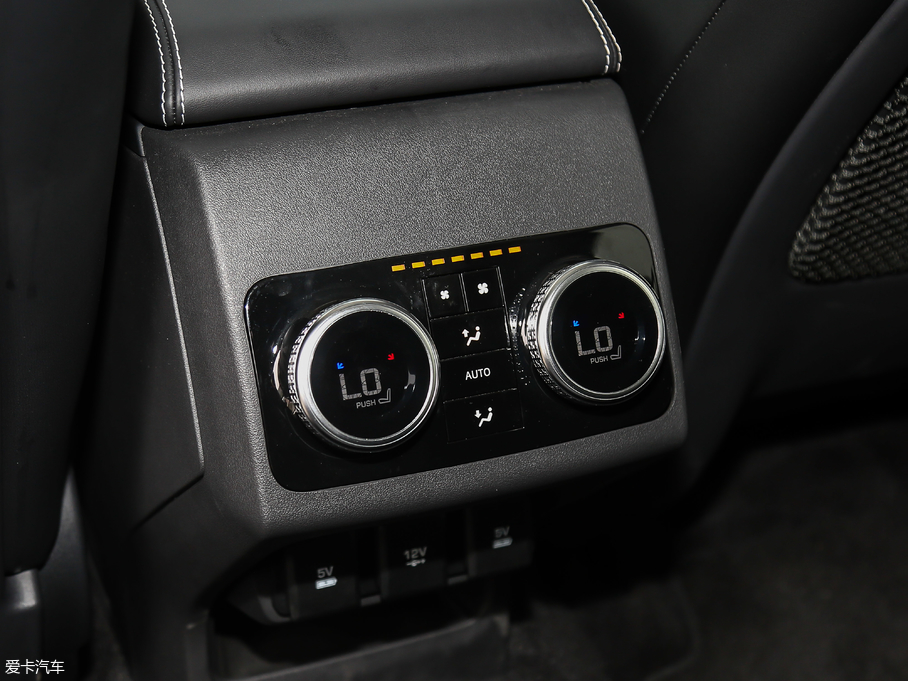 2018ݱI-PACE EV400 װl