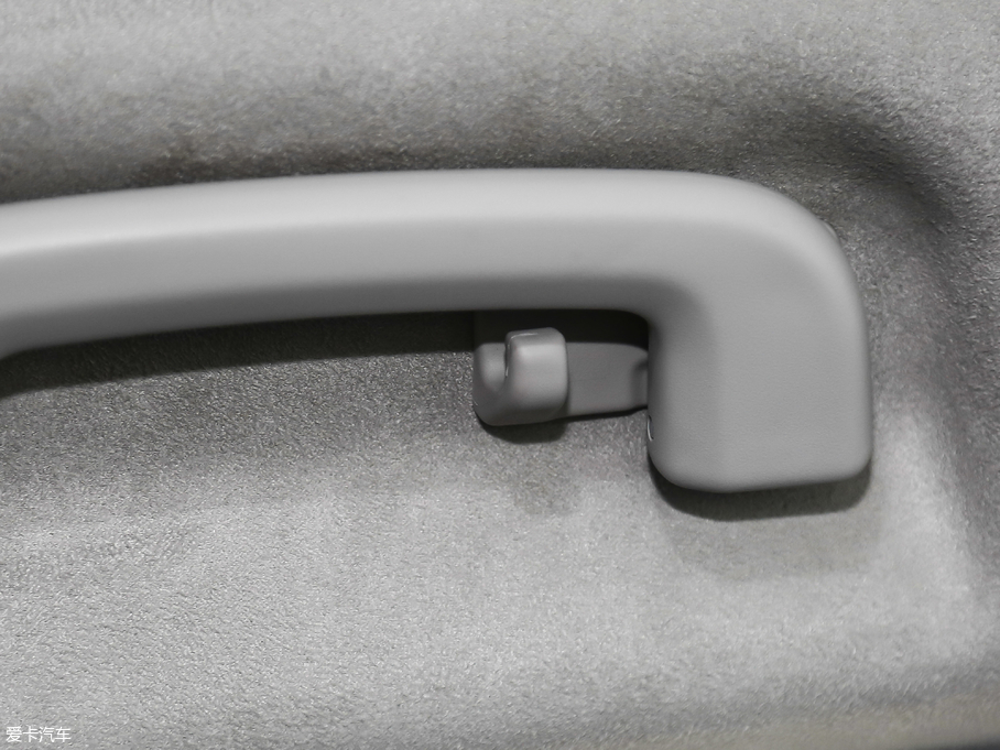 2018ݱI-PACE EV400 װl