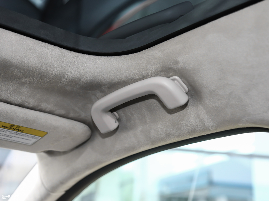 2018ݱI-PACE EV400 װl