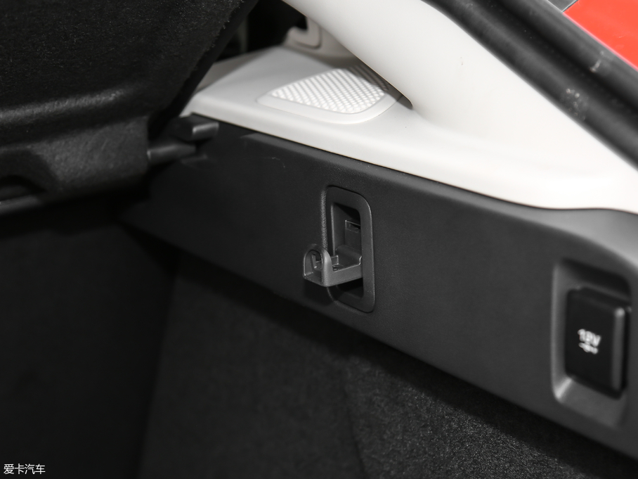 2018ݱI-PACE EV400 װl