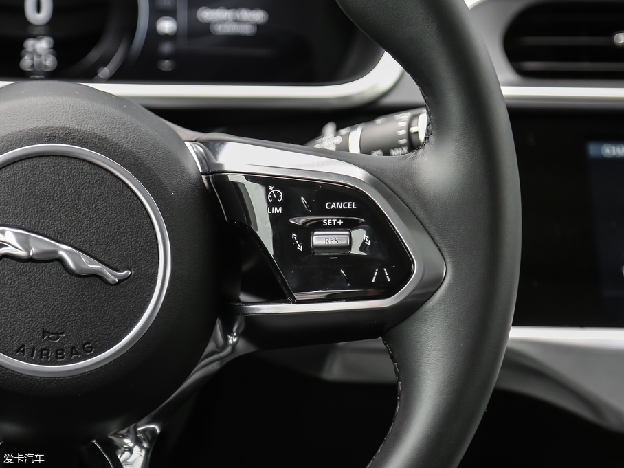 2018ݱI-PACE EV400 װl