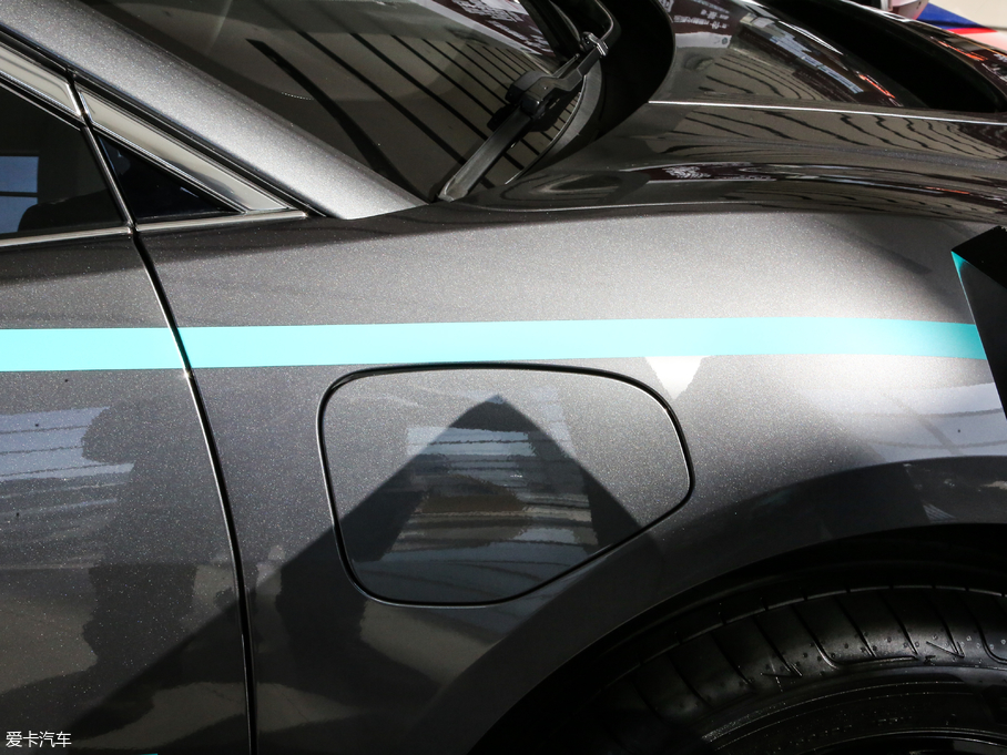 2018ݱI-PACE EV400 HSE