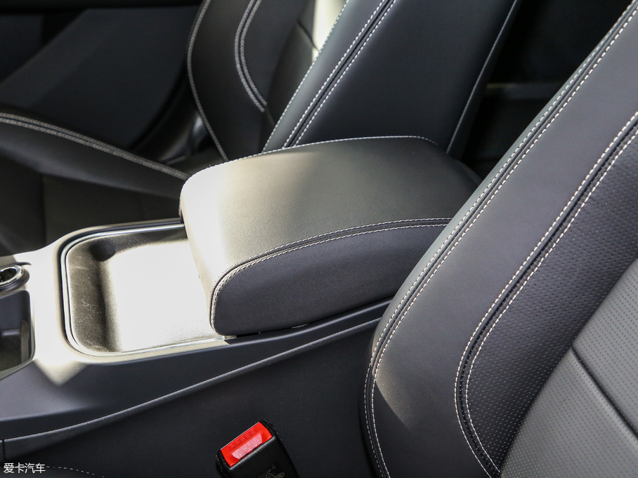 2018ݱI-PACE EV400 HSE