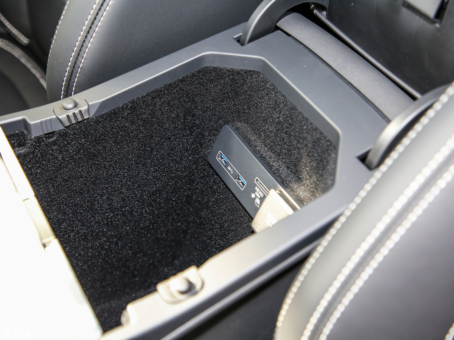 2018ݱI-PACE EV400 HSE