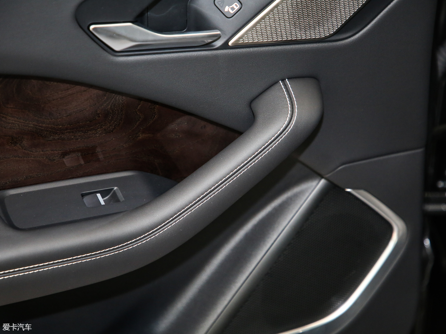 2018ݱI-PACE EV400 HSE